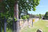 Torpfeiler und Mauer