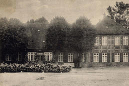 Historische Ansicht Gutshaus Dambeck 1929 aus der Sammlung Andre Kobsch, Stralsund