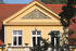 Giebeldreieck Gutshaus Friedrichsruh; Wappen der Familie Hillmann