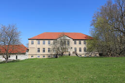 Parkansicht Gutshaus Klocksin 2023