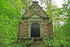 Mausoleum der Familie Grote im Park von Schloss Varchentin 2019