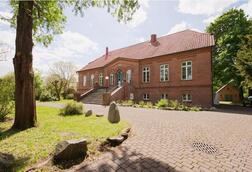 Gutshaus Zülow bei Schwerin; Foto: Manfred Achtenhagen