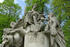 Denkmal "Die Hoffnung tröstet die Trauer" im Schlosspark Hohenzieritz