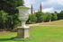 Schlosspark, im Hintergrund Schlosskirche Neustrelitz